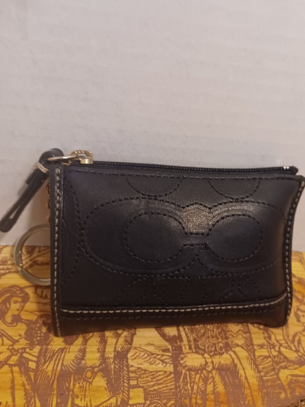 COACH CARD CASE BLACK LEATHER SIGNATURE STITCHING SLIM WALLET ZIPPER KEY RING
